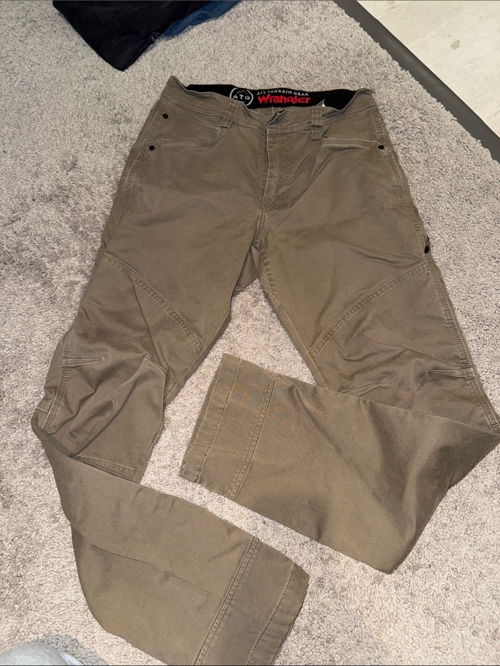 Wrangler Men’s Olive Tan Cargo Work Pants